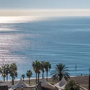 malagueta-sea-view-premium-apartment.1costadelsol.com/